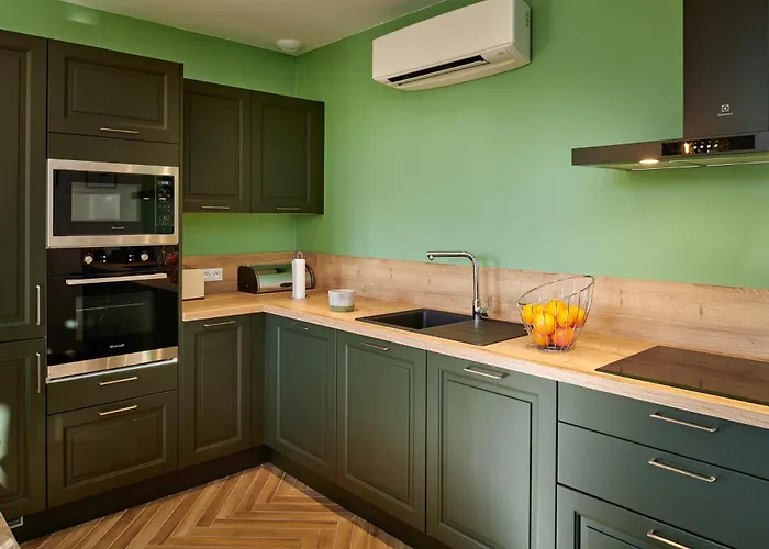 Le Clos 1899 * Le Vaudreuil